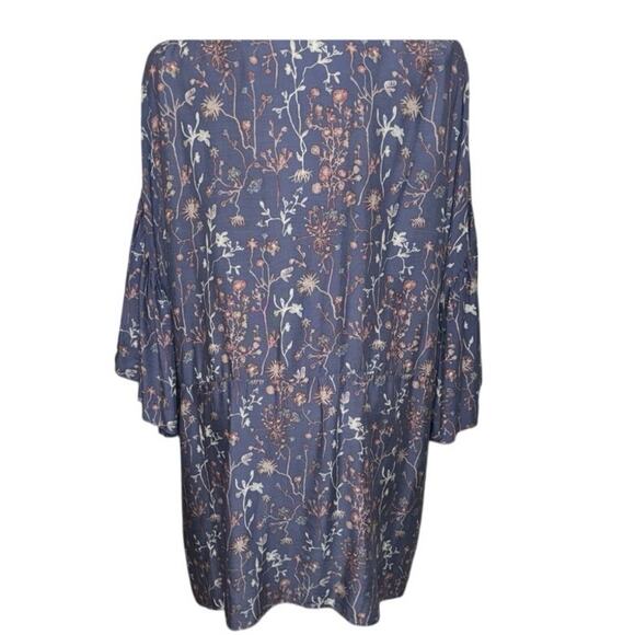 Max Studio Women Plus Size 2X Top Blouse floral Short Sleeve Blue Button NWT - Picture 2 of 8